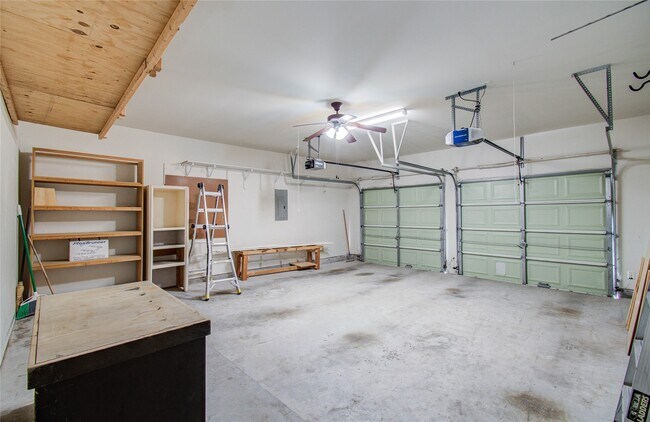 Building Photo - 7814 Heron Lakes Dr