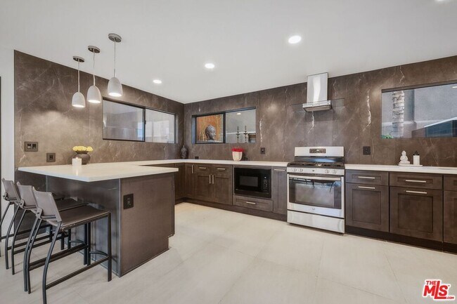 Building Photo - 3601 Dixie Canyon Ave