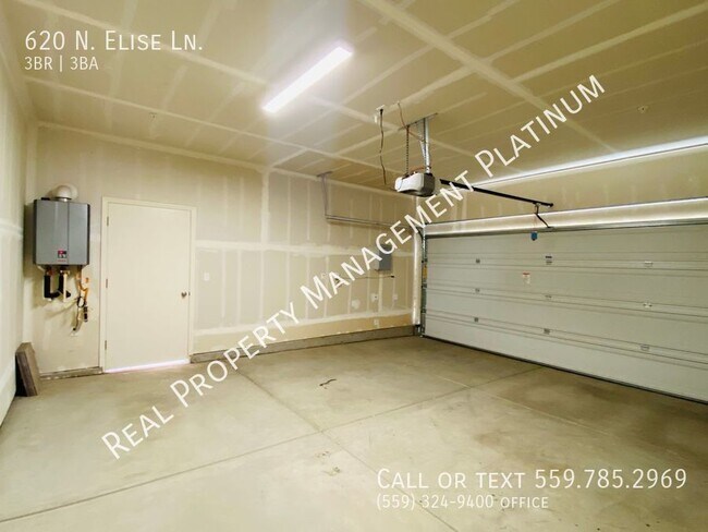 Building Photo - $2,250 3 Bedroom In Canyon Creek Community...