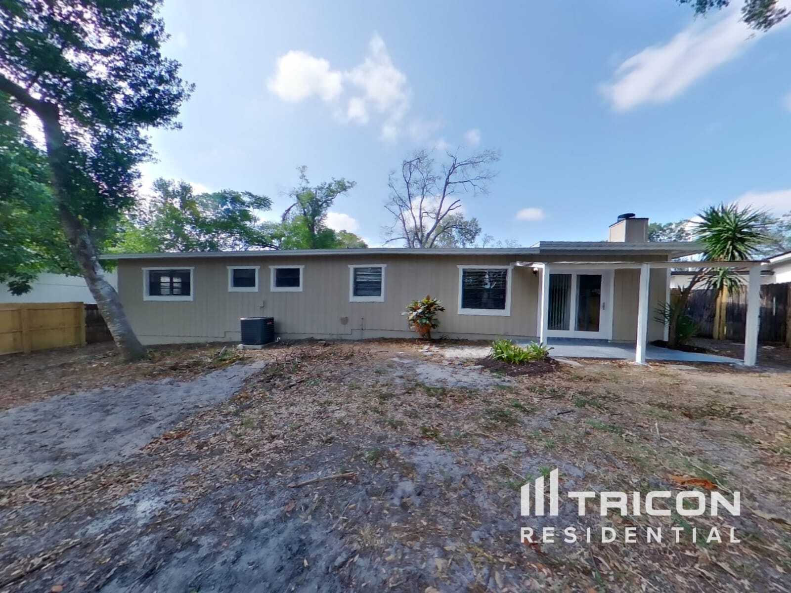 Building Photo - 357 Banyan Dr