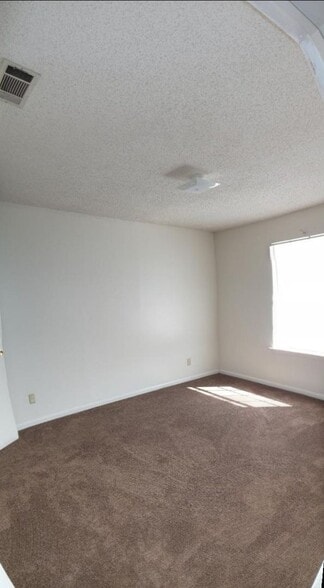 Building Photo - 4504 Chase Cir