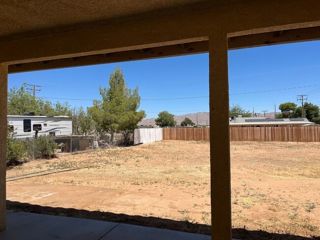 Building Photo - COMING SOON!! 4 bedrooms 2 bathroom home i...