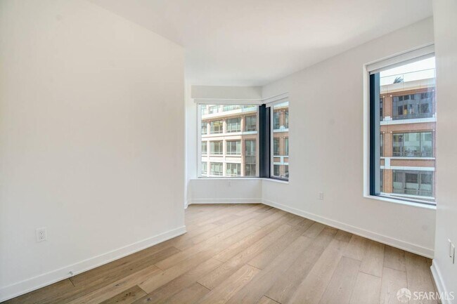 Building Photo - 280 Spear St