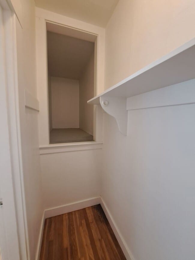 Building Photo - Spacious & Great Design Home in Dixon