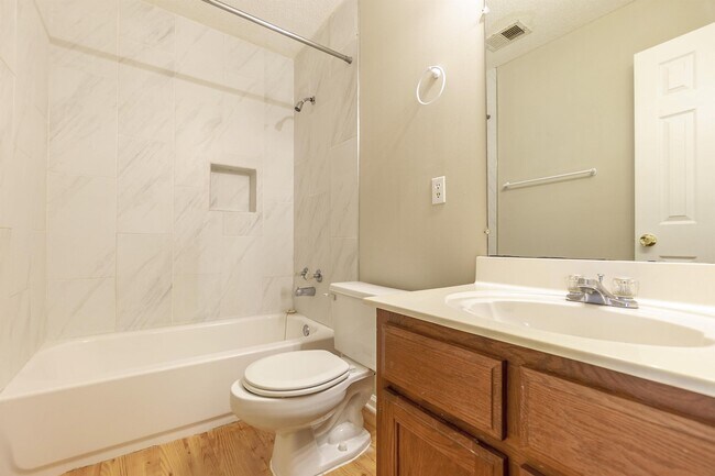 Building Photo - 4375 Big Horn Dr S
