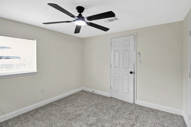 Building Photo - 7725 Avenue H