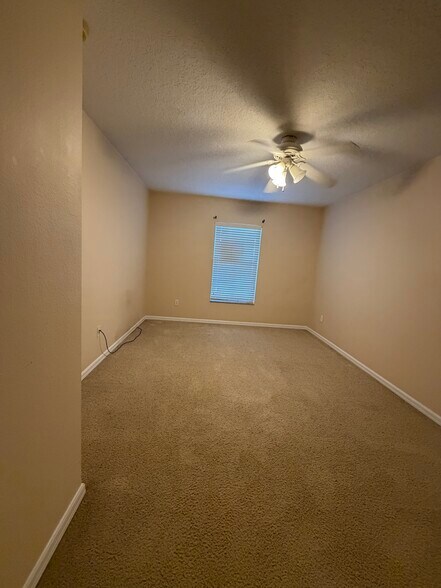 Building Photo - 3663 Caruso Pl
