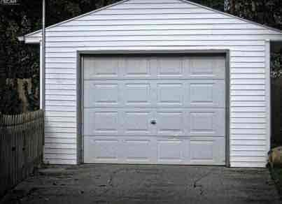 Building Photo - 1618 Pettibone Ave