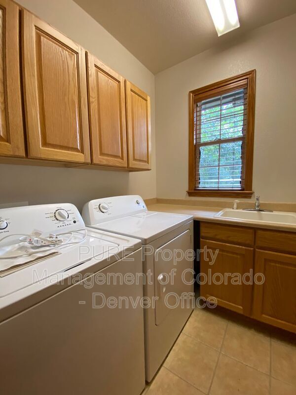 Building Photo - 1849 S Harlan Cir