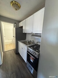 Building Photo - 129 Black Rock Ave