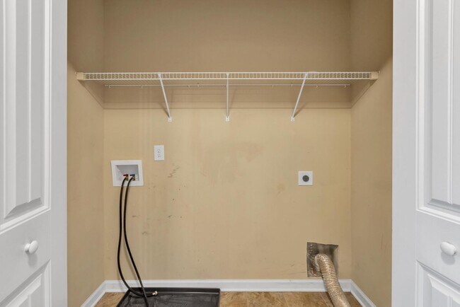 Building Photo - Welcome to Winstead Place!