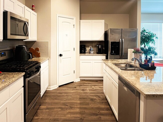 Building Photo - 3830 Barn Owl Dr