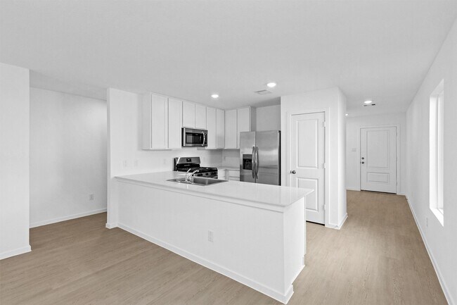 Building Photo - 3038 Mallorca Dr