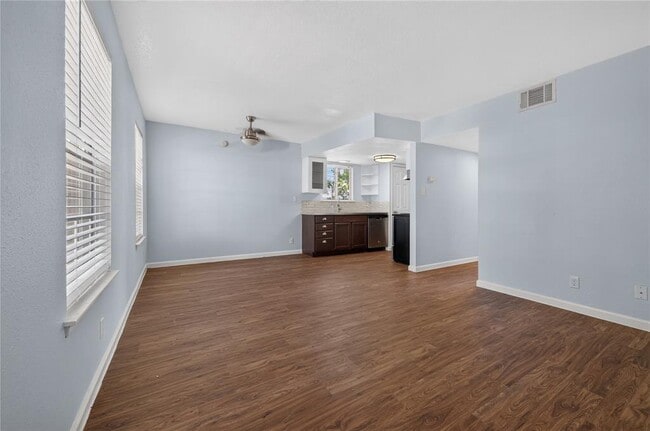 Building Photo - 3425 Willowrun Dr