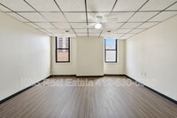 Building Photo - 751 Chartiers Ave