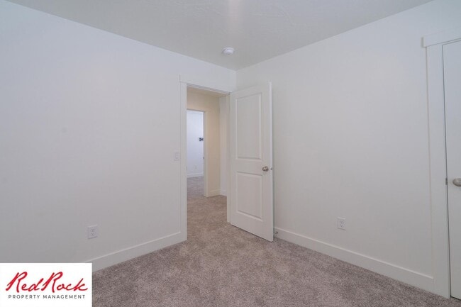 Building Photo - Move In Special - $500 Off First Months Rent! Stunning 4 Bedroom Townhome!