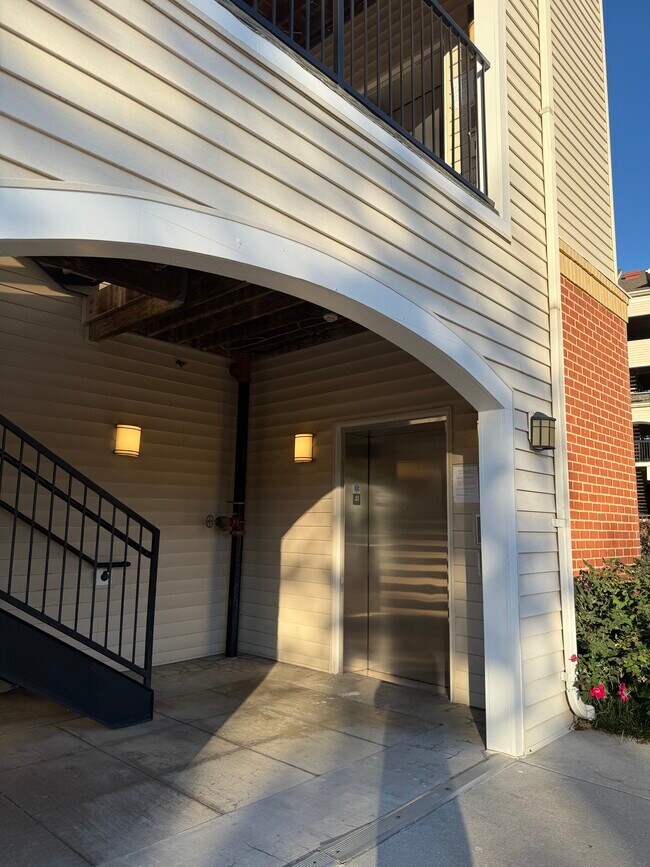 Building Photo - 11320 Aristotle Dr