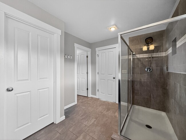 Building Photo - 9825 15th Pl SE