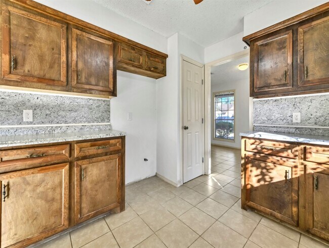 Building Photo - 3807 Winter Haven Dr
