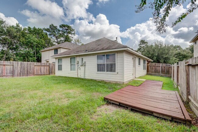 Building Photo - 1402 Sycamore Leaf Way