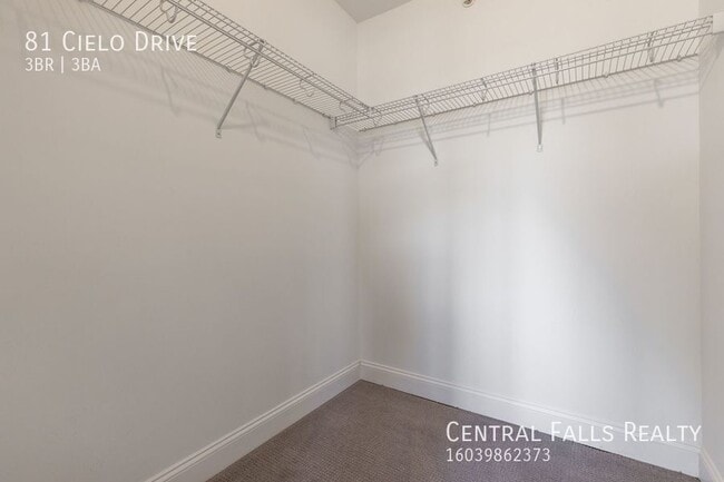 Building Photo - 81 Cielo Dr