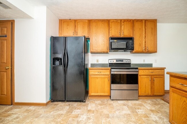 Building Photo - 6193 Nasby Dr