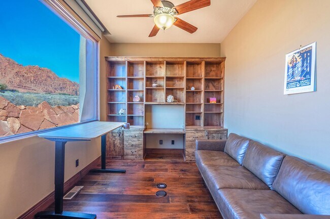 Building Photo - 1637 Olla Cir
