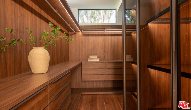 Building Photo - 12752 Mulholland Dr