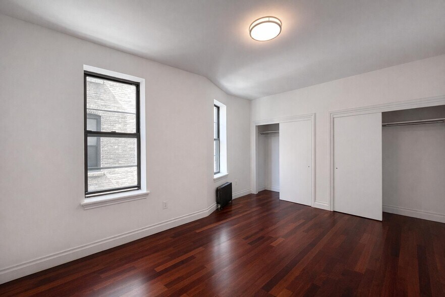 Building Photo - 605 W 137th St