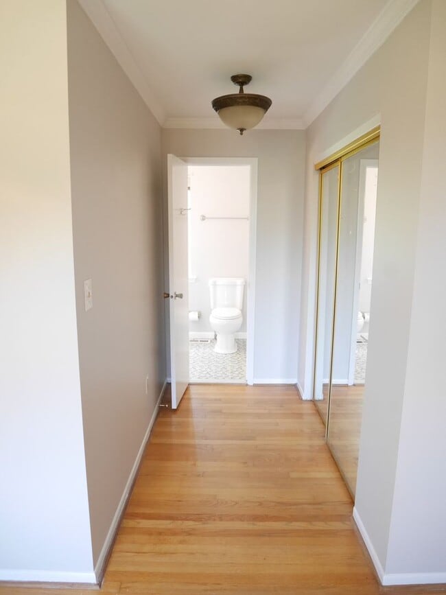 Building Photo - Your Next Home Awaits! Single Family Home Westminster, MD