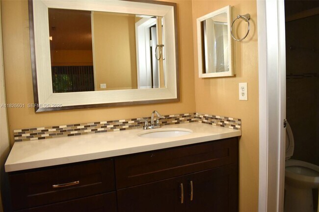 Building Photo - 4459 Carambola Cir S