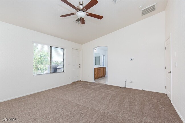 Building Photo - 5945 Gold Horizon St