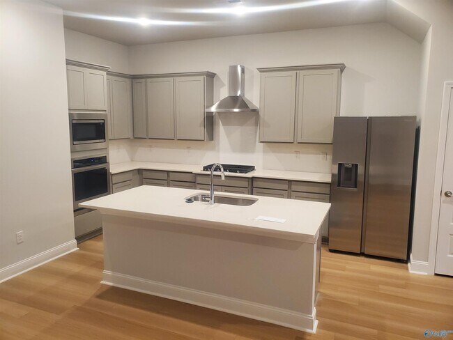 Building Photo - 113 Moss Brk Ln