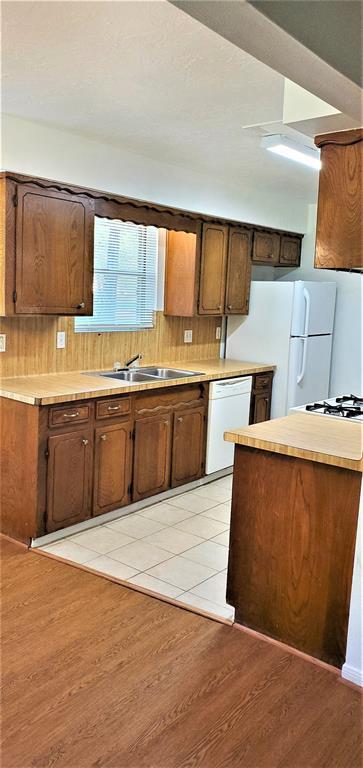 Building Photo - 319 Fir Ridge Dr