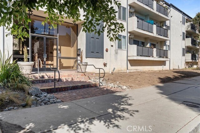 Building Photo - 8163 Redlands St