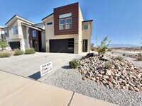 Building Photo - 2375 E Luciano Ln