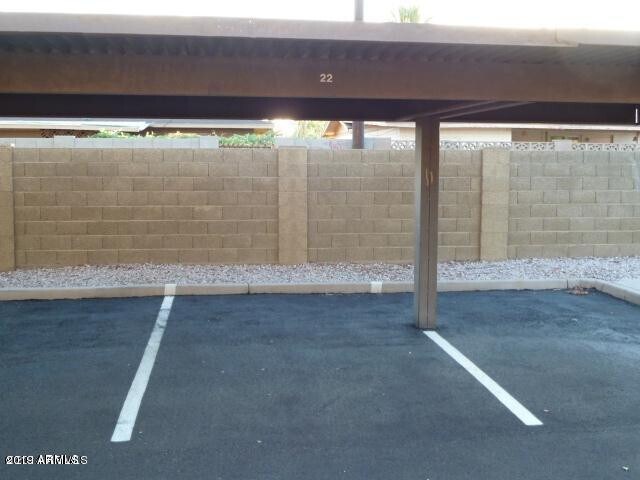 Building Photo - 3228 W Glendale Ave