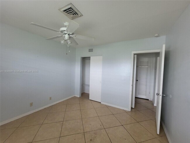 Building Photo - 2836 Fillmore St