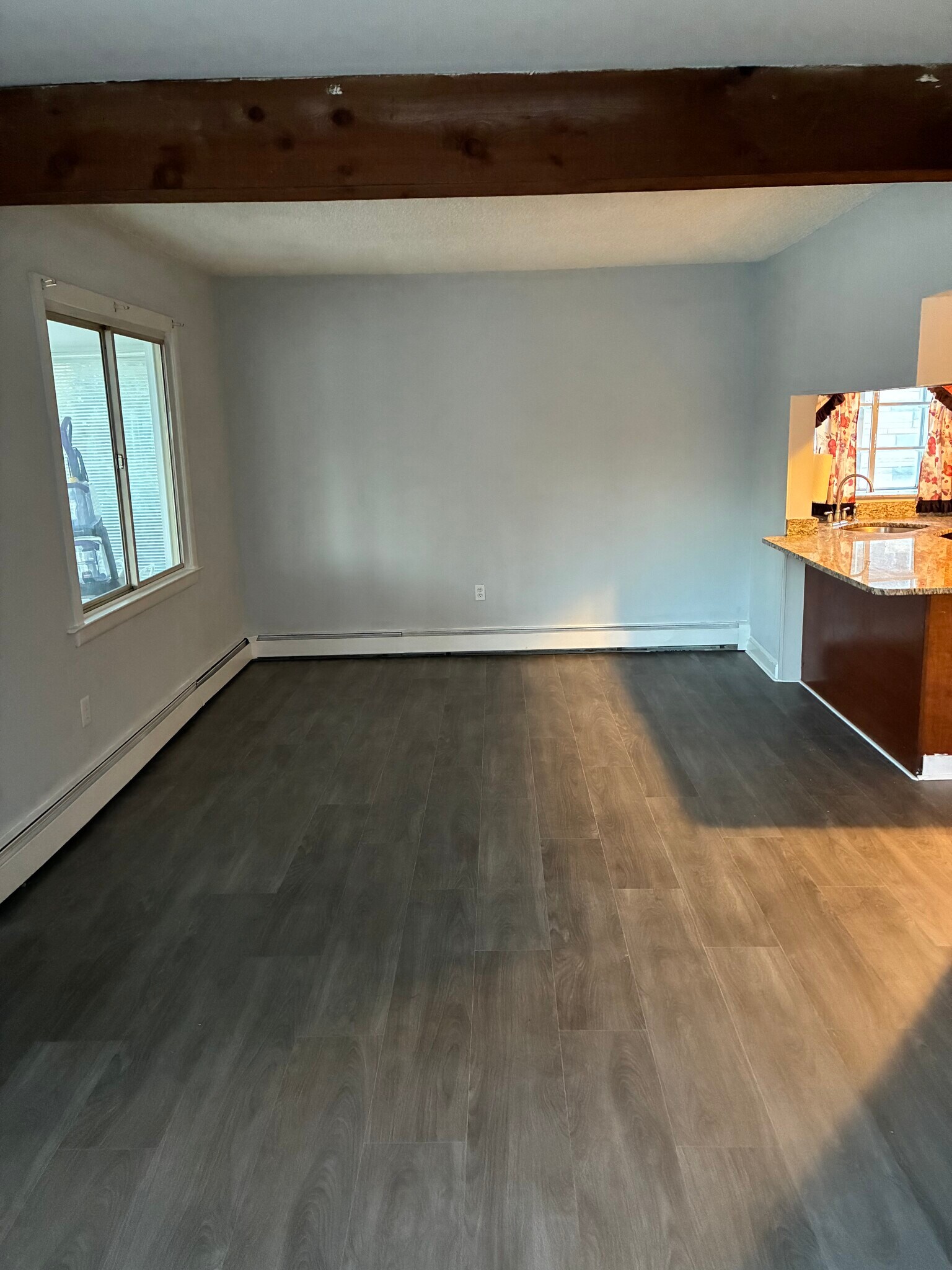 Building Photo - 722 Woodlawn Ave