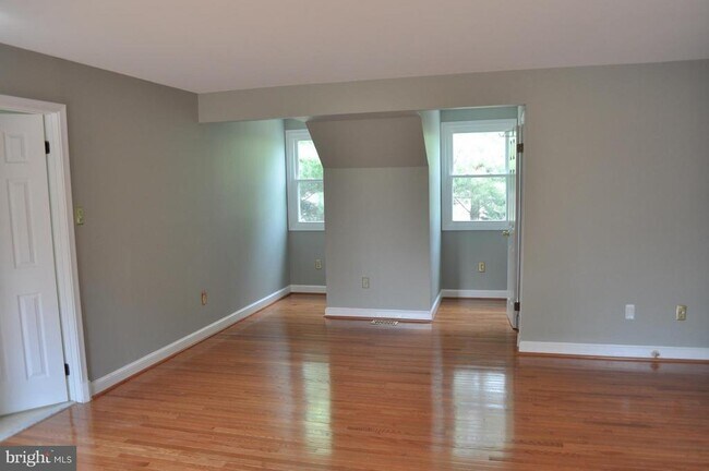 Building Photo - 14616 Falling Leaf Way