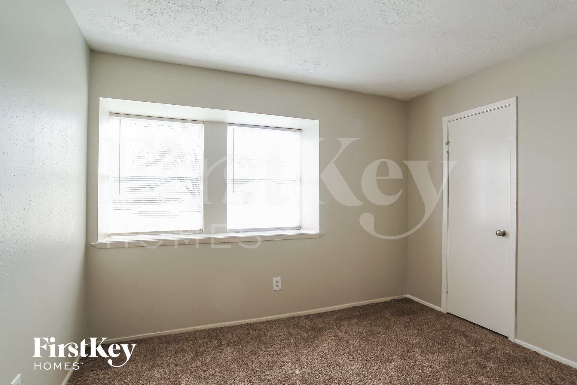 Building Photo - 4118 Pinebridge Ln