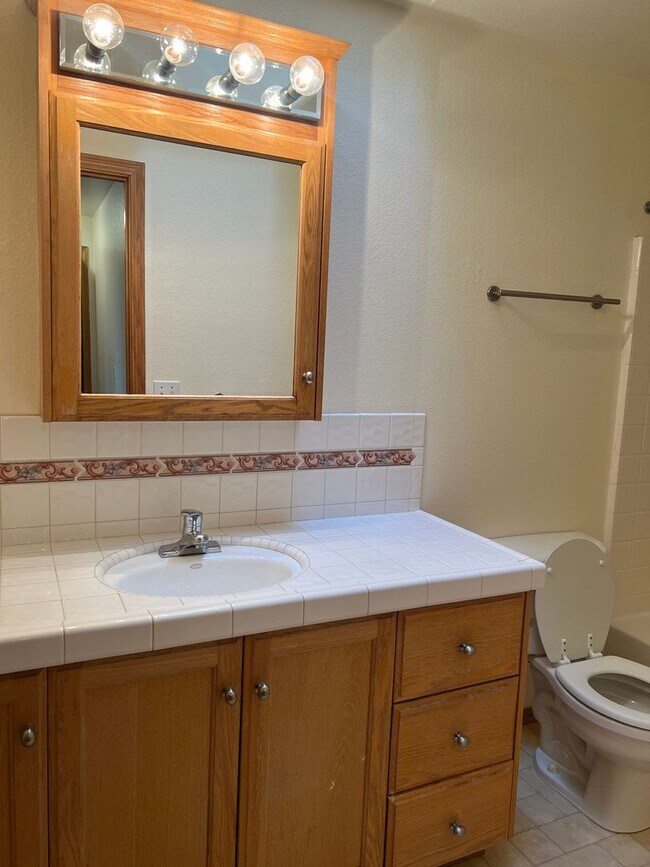 Building Photo - 1418odelb