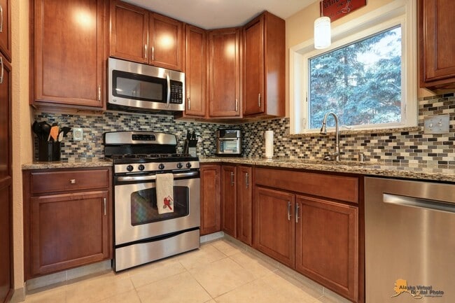 Building Photo - Birch Lane in Eagle River
