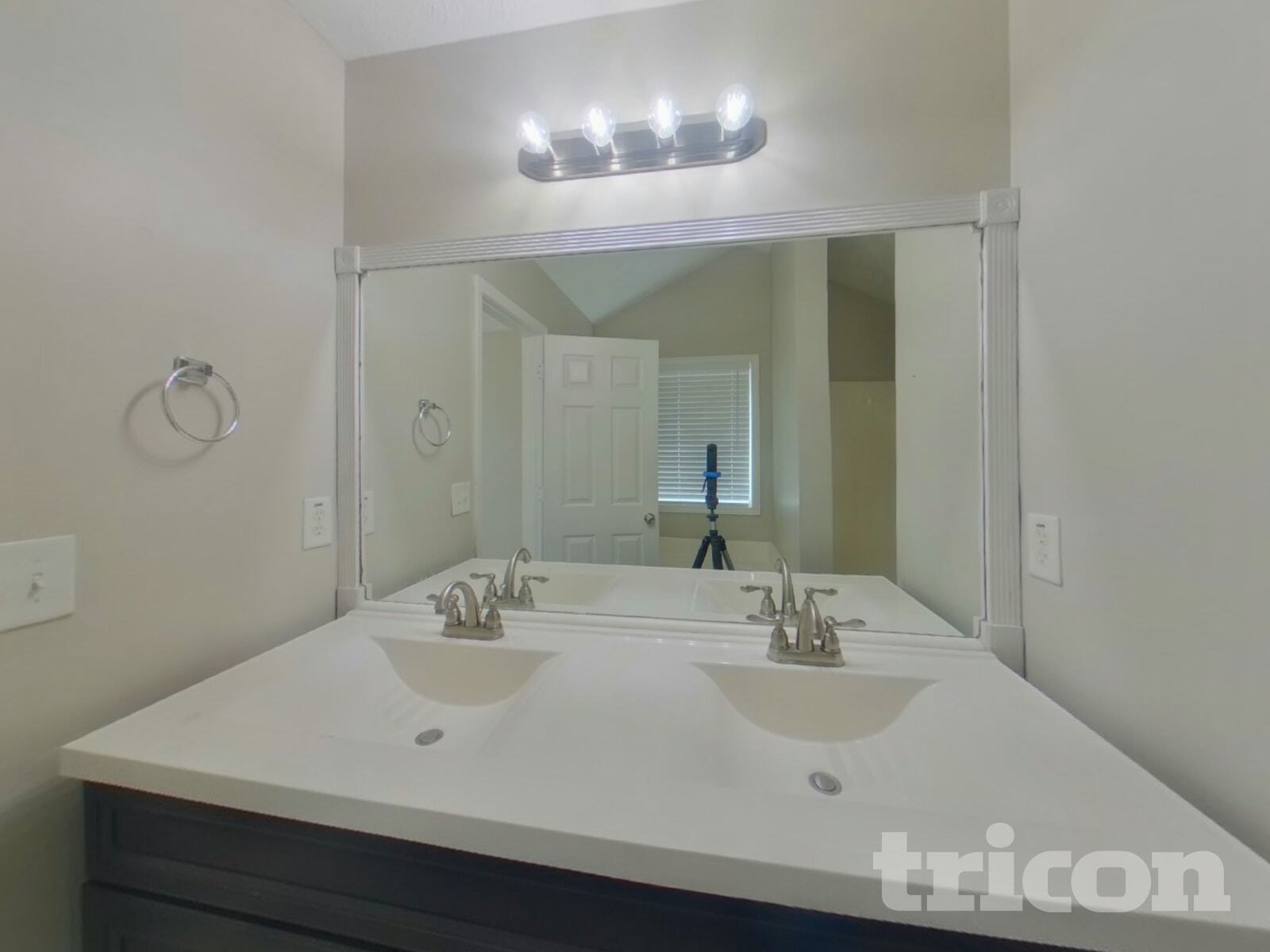 Building Photo - 20 Harvey Wood Dr