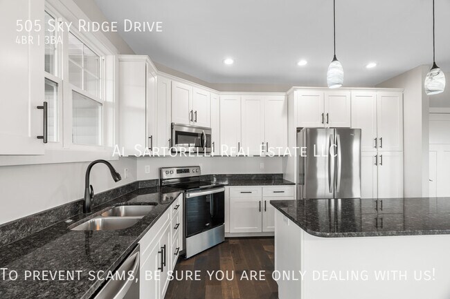 Building Photo - 505 Sky Ridge Dr