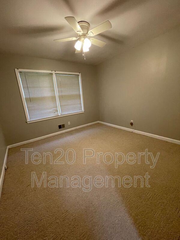 Building Photo - 4204 Wilbur Dr