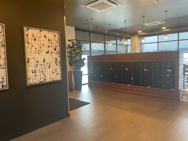 Building Photo - Roomy, 612 Square Foot, 1-Bedroom Home wit...