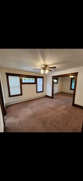 Building Photo - 368 Winola Ave