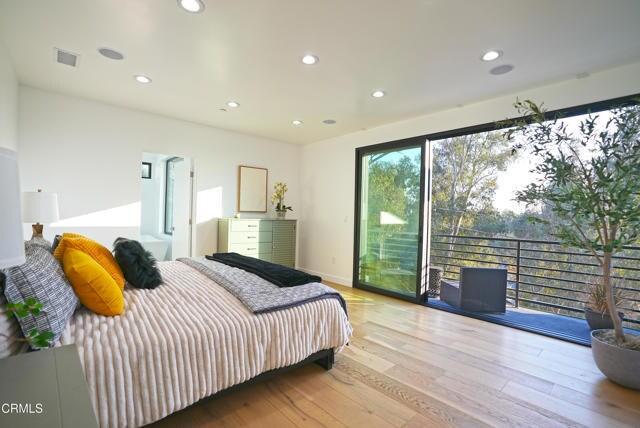 Building Photo - 6565 Pickwick St