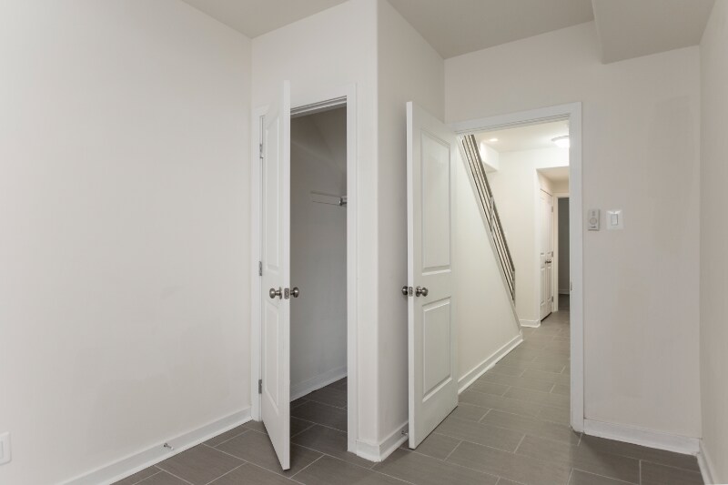 Building Photo - 702 S 20th St